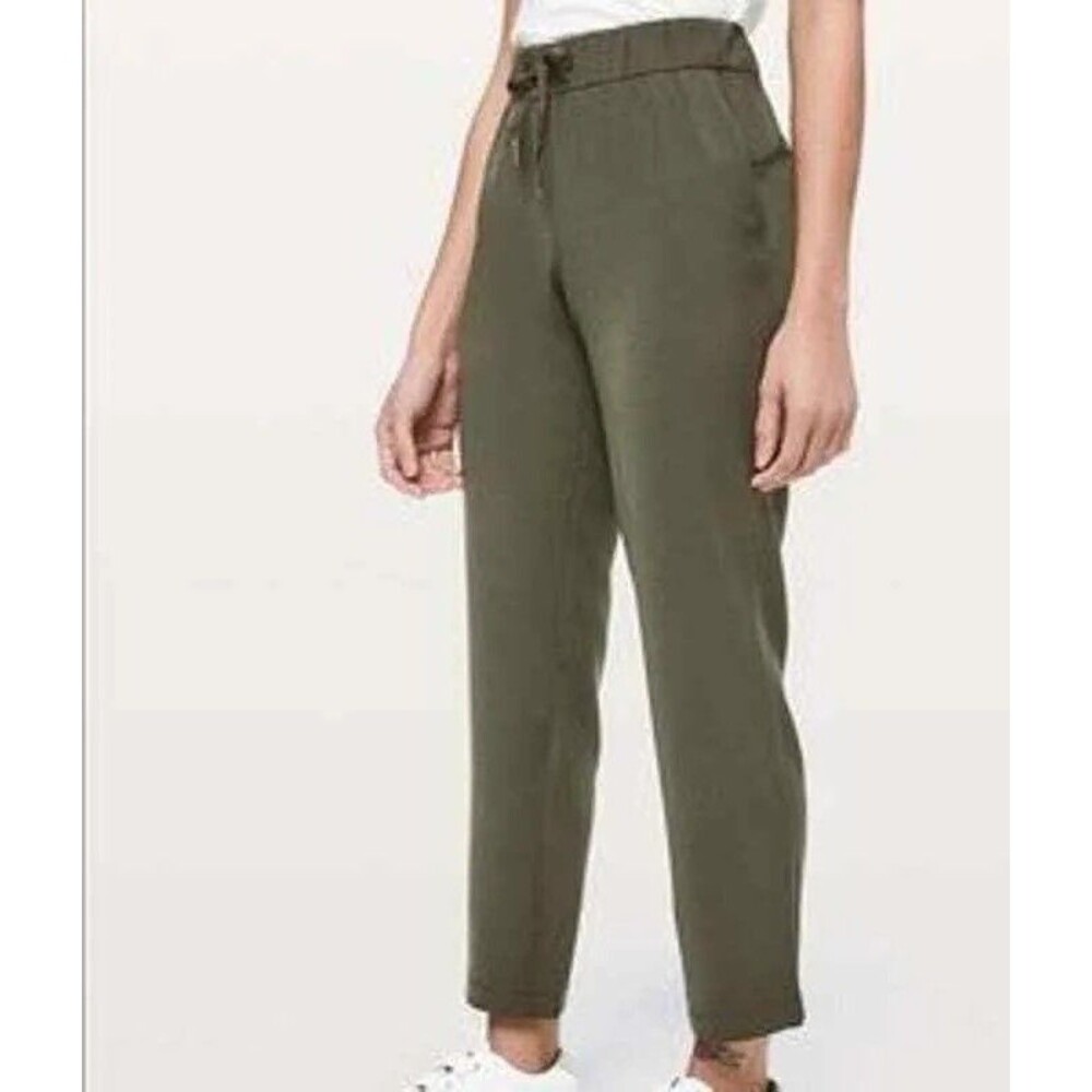 Lululemon Luxtreme On The Fly Pants Sz 6  Dark Olive Comfort Stretch